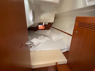 Cabin on Felix, a Beneteau Oceanis 31 sailboat at Procida, Italy