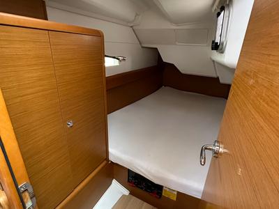 Cabin on Freddie, a Jeanneau Sun Odyssey 389 sailboat at Općina Pakoštane, Croatia