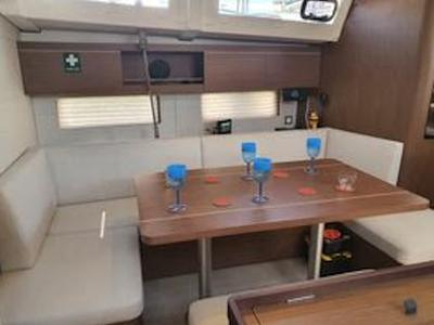 Salon of Anemos, a Beneteau Oceanis 46.1 sailboat at Volos Municipality, Greece