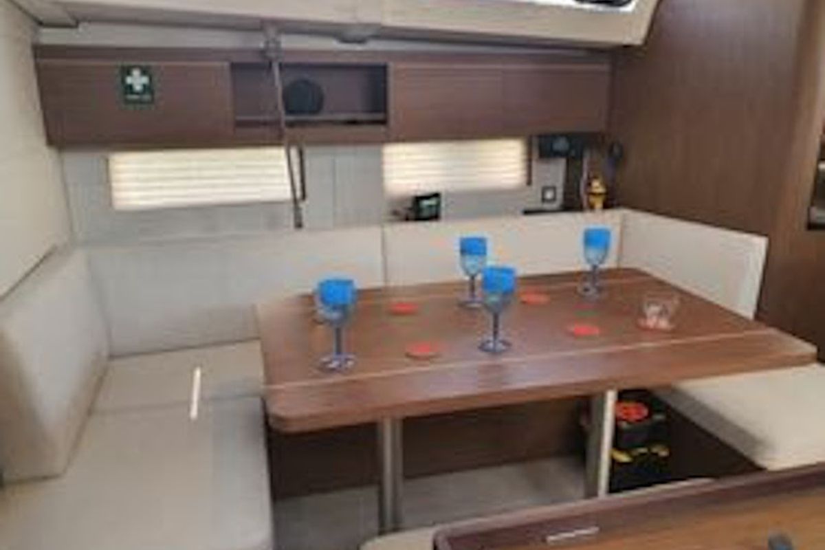 Salon of Anemos, a Beneteau Oceanis 46.1 sailboat at Volos Municipality, Greece