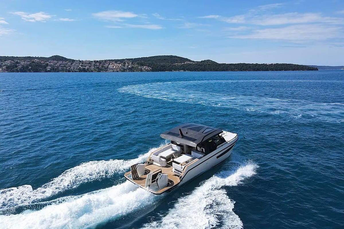 Exterior view of Lastovo, a Tesoro Yachts Tesoro T38 Power Cat catamaran at Seget Donji, Croatia