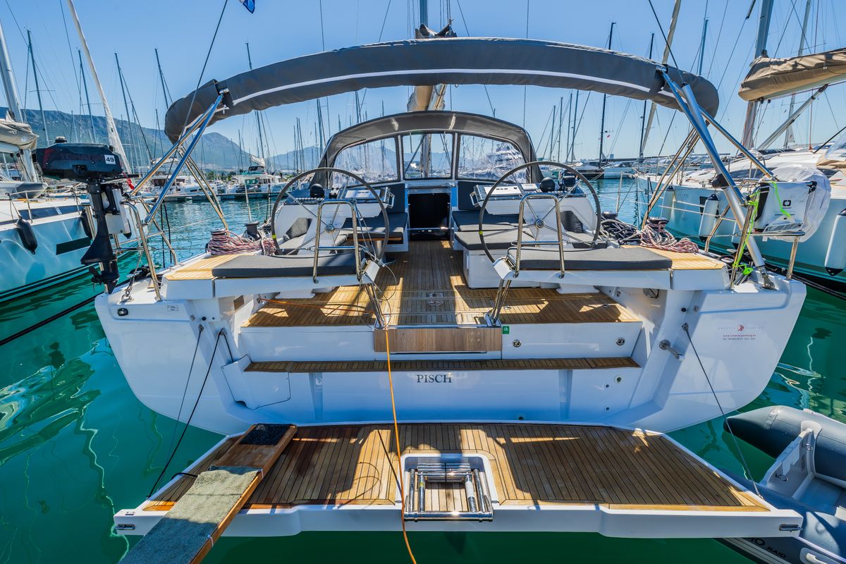 Cockpit of Pisch, a Hanse Yachts Hanse 460 sailboat at Grad Kaštela, Croatia