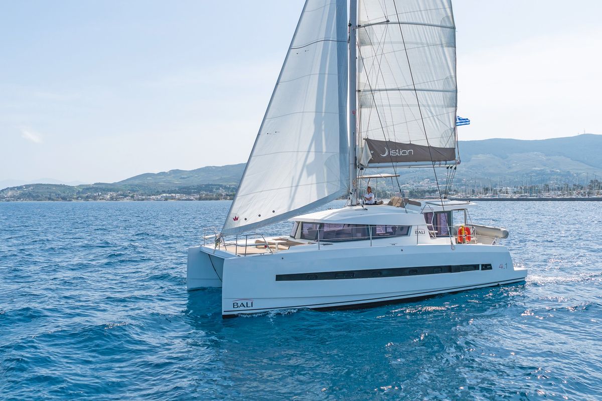 Exterior view of Anemoskala, a Bali 4.1 catamaran at Gouvia, Greece