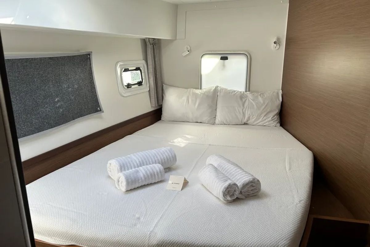 Cabin on Fujin, a Lagoon 42 catamaran at Fethiye, Turkey