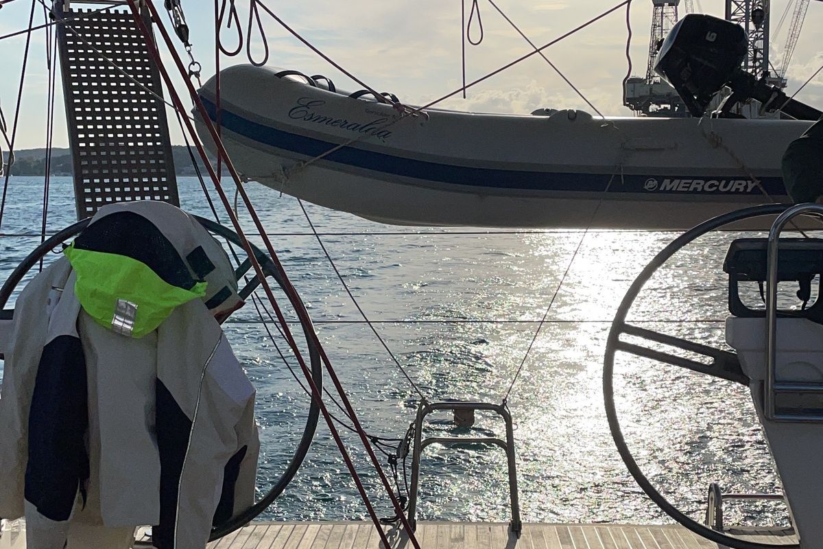 Cockpit of Carolina - cabin 1, a Elan 450 sailboat at Rodi Garganico, Italy