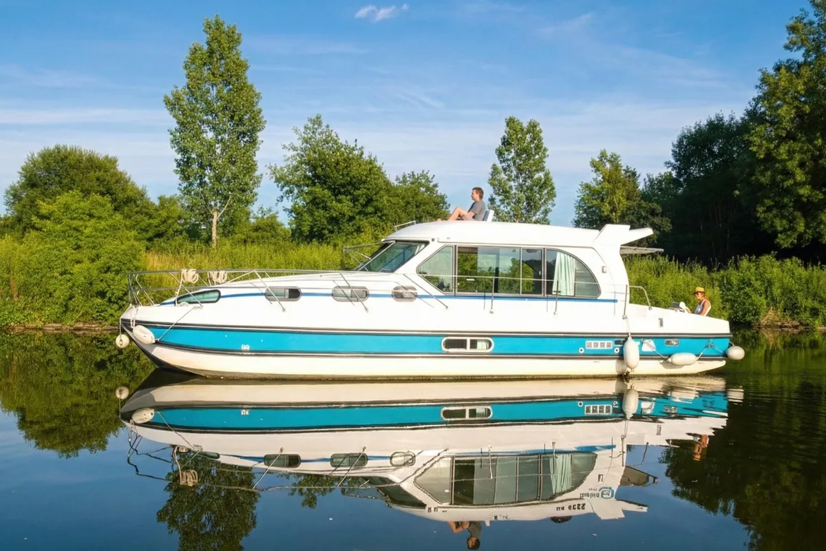 Cruiser Comfort 8/10 Pers., a Nicols Nicols Sedan 1170 motorboat at Portel, Portugal