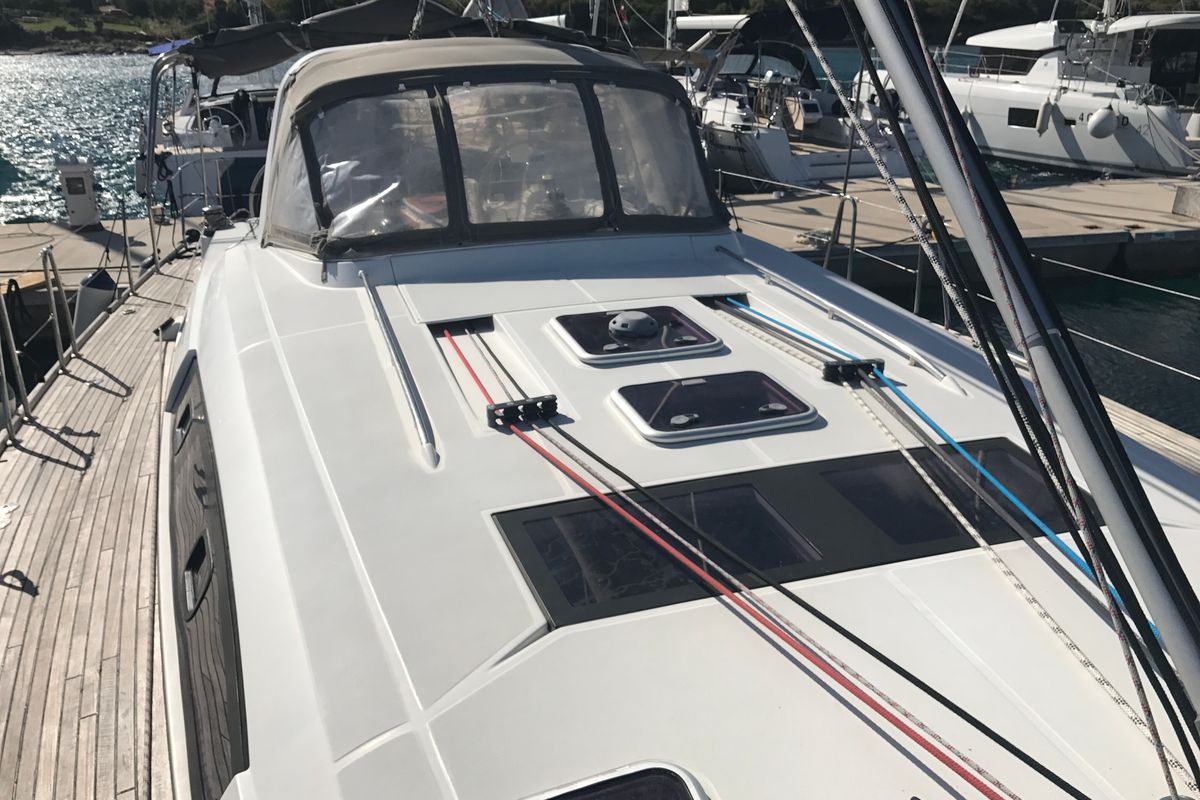 Exterior view of Spica, a Beneteau Oceanis 50 Family sailboat at Olbia, Italy