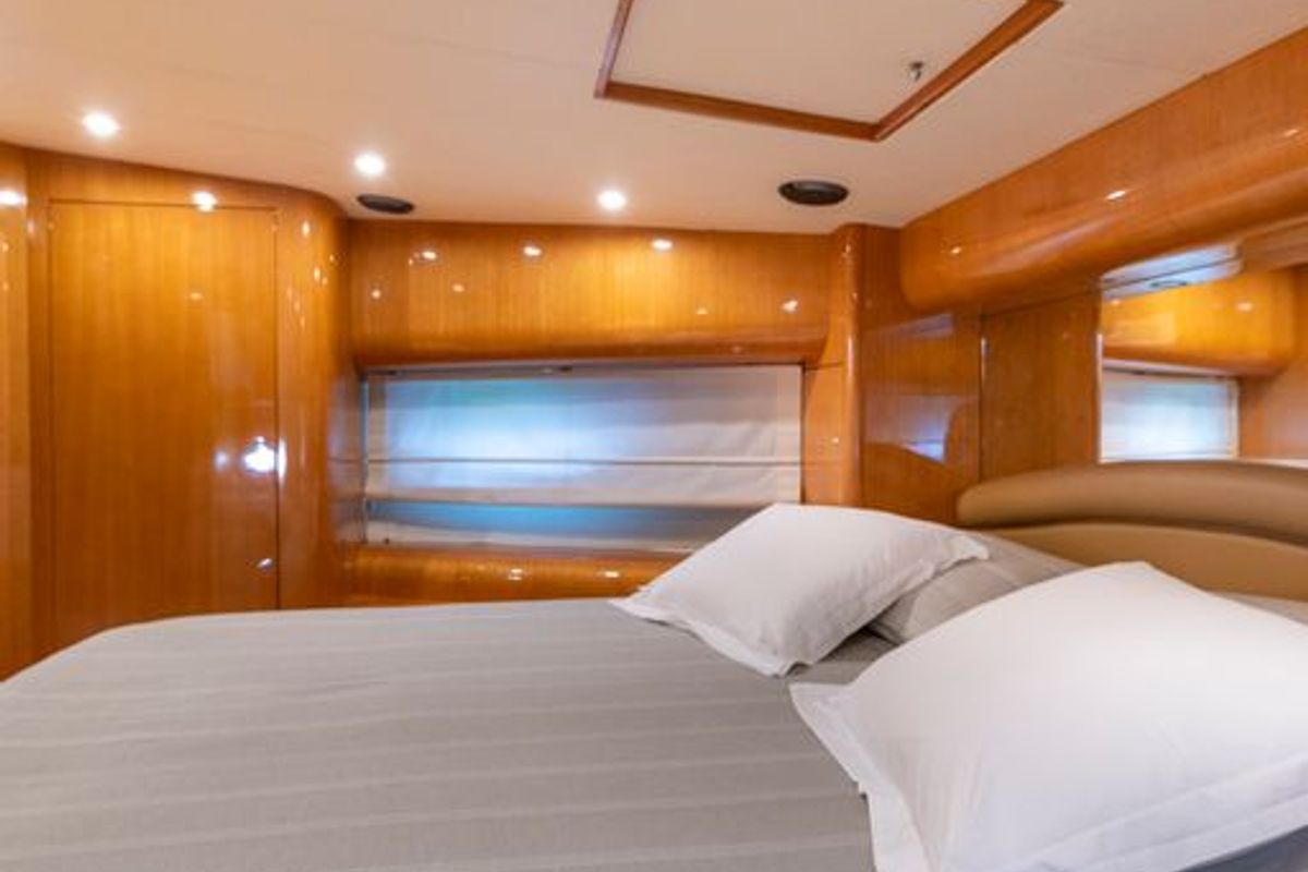 Cabin on C&A, a Uniesse 55 motorboat at Flisvos Marina, Greece