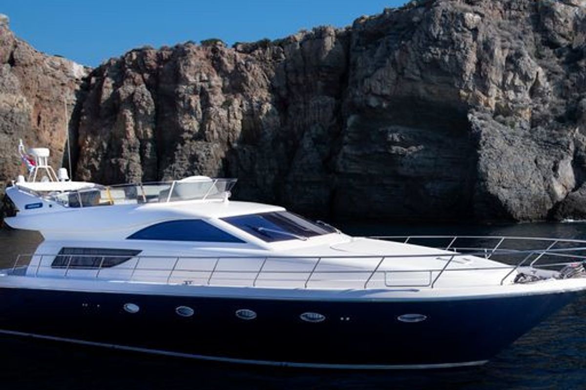 Exterior view of C&A, a Uniesse 55 motorboat at Flisvos Marina, Greece