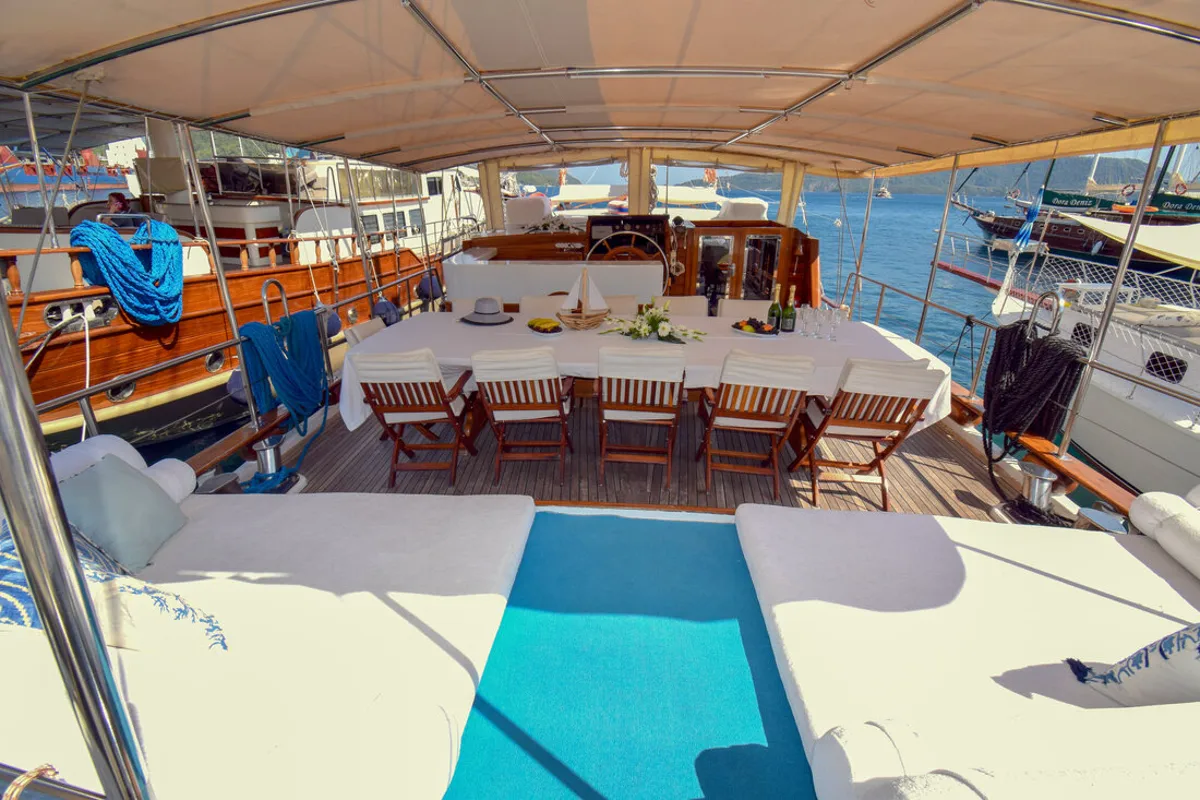 Deck of Perla Del Mar I, a Unknown M/S Perla Del Mar I yacht at Marmaris, Turkey