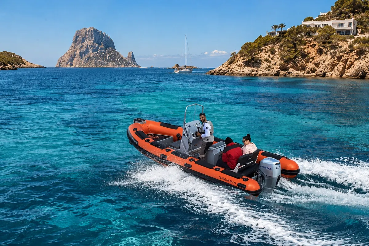 Highfielf Patrol 530, a Motorboat Motorboat motorboat at Santa Eulària des Riu, Spain