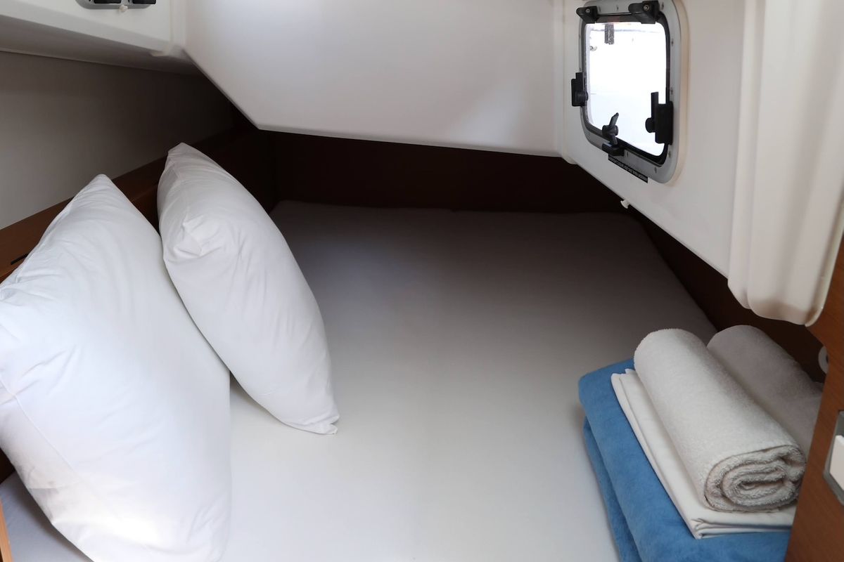 Cabin on Red Kiss, a Jeanneau Sun Odyssey 380 sailboat at Split, Croatia