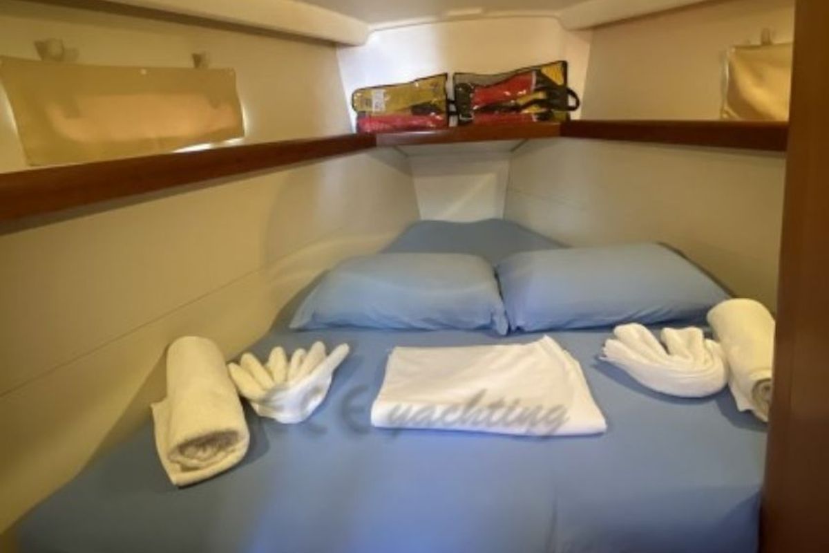Cabin on Filadelfo, a Beneteau Oceanis 43.4 sailboat at Fethiye, Turkey