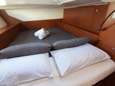 Cabin on Semiramis, a Beneteau Oceanis 45 sailboat at Kontokali, Greece