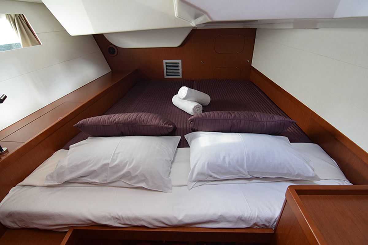Cabin on Butterfly, a Beneteau Oceanis 48 sailboat at Gouvia, Greece