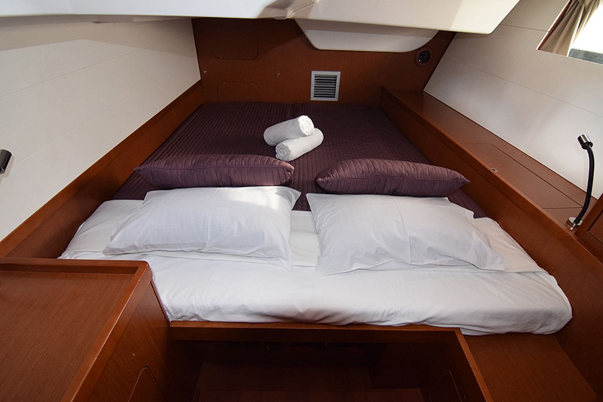 Cabin on Butterfly, a Beneteau Oceanis 48 sailboat at Gouvia, Greece