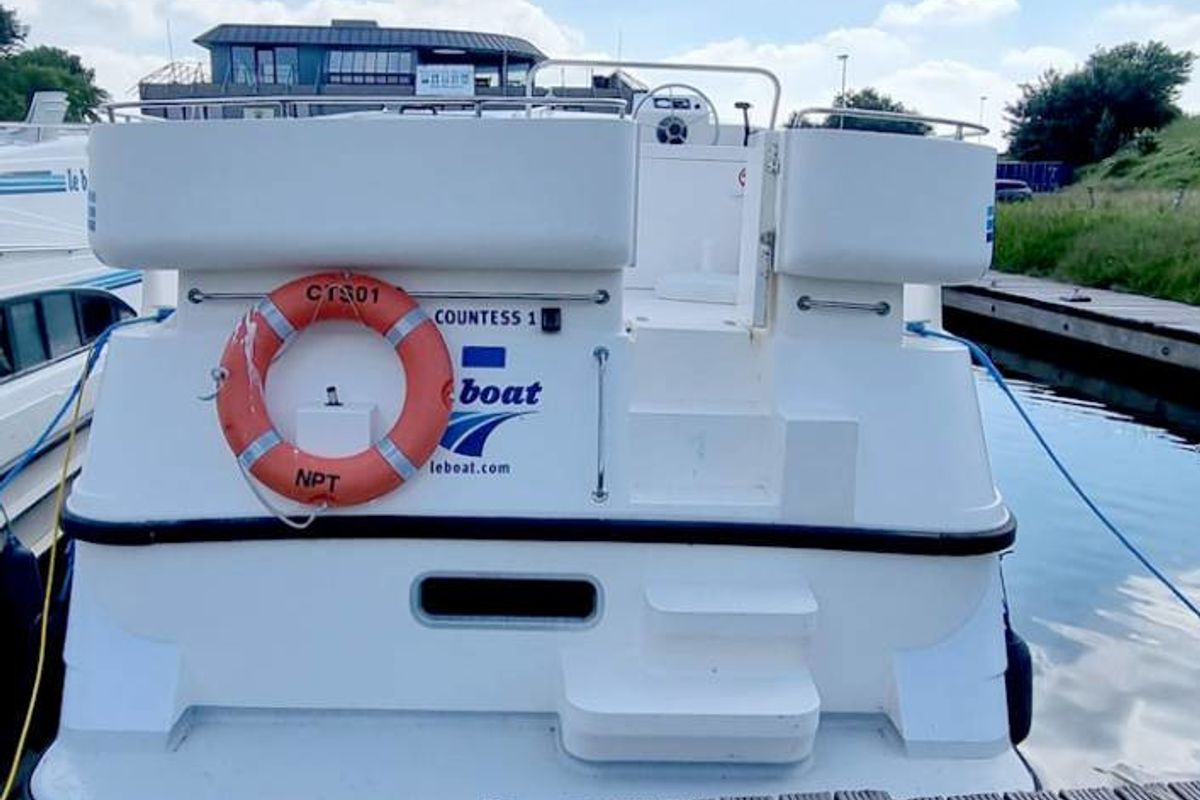 Cockpit of Countess - Budget 12, a Cygnet Countess motorboat at Le Mas-d'Agenais, France