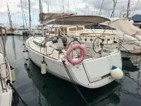 Cockpit of Coconut, a Jeanneau Sun Odyssey 419 sailboat at Propriano, France