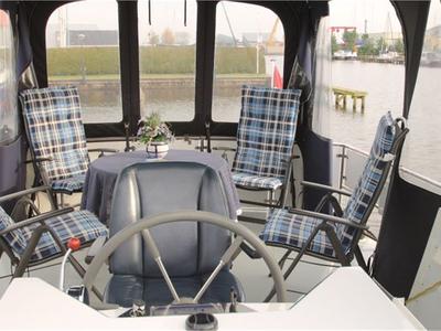 Deck of Michelle, a De Drait Kotterjacht 12.2 GL motorboat at Woudsend, Netherlands