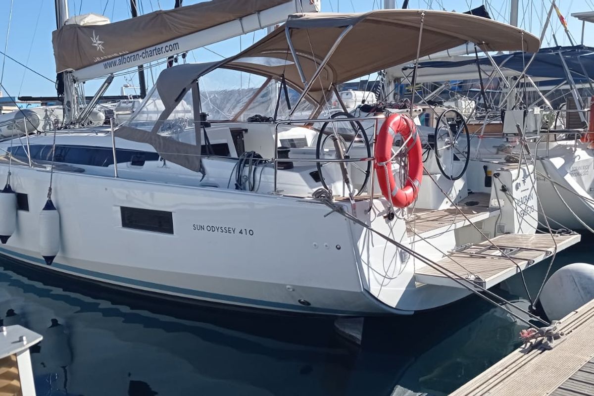 Exterior view of Verdejo (Las Galletas), a Jeanneau Sun Odyssey 410 sailboat at Elephant Butte Estates, United States