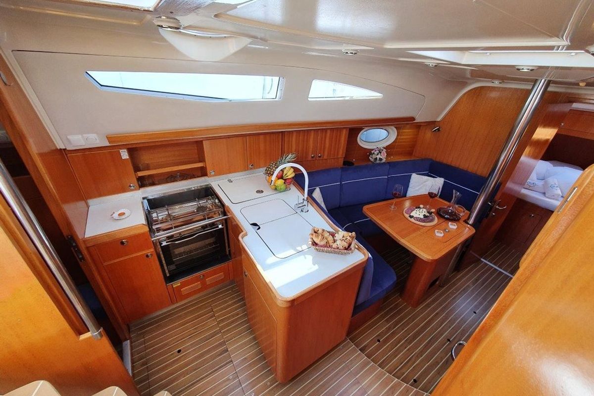 Salon of Vita I, a Elan 344 Impression sailboat at Jezera, Croatia
