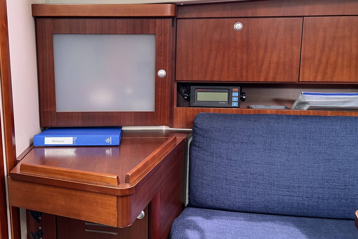 Salon of Blomquist, a Hanse Yachts Hanse 320 sailboat at Heiligenhafen, Germany
