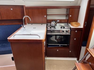 Galley of Blomquist, a Hanse Yachts Hanse 320 sailboat at Heiligenhafen, Germany