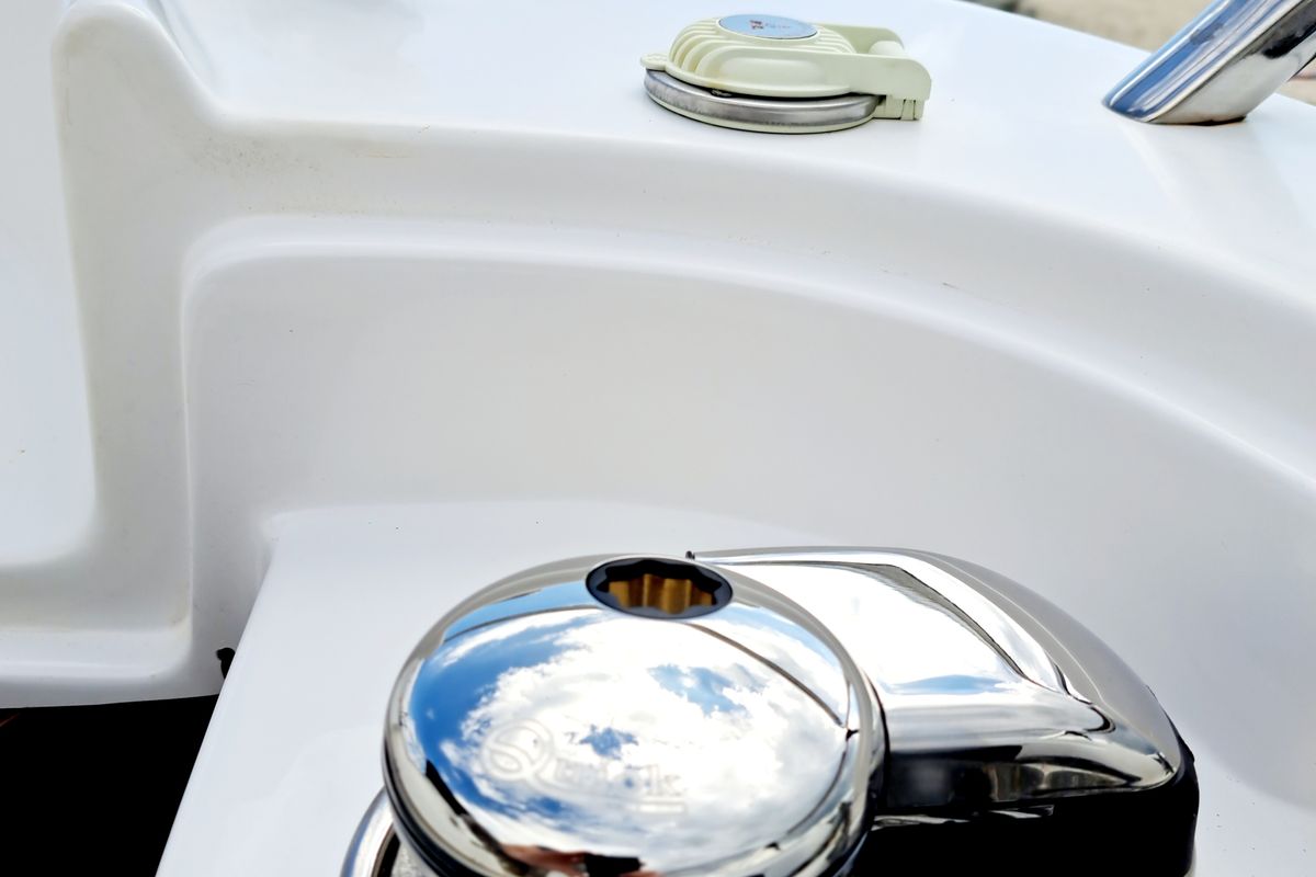 no name, a Sessa Marine Key Largo 27 motorboat at Grad Trogir, Croatia