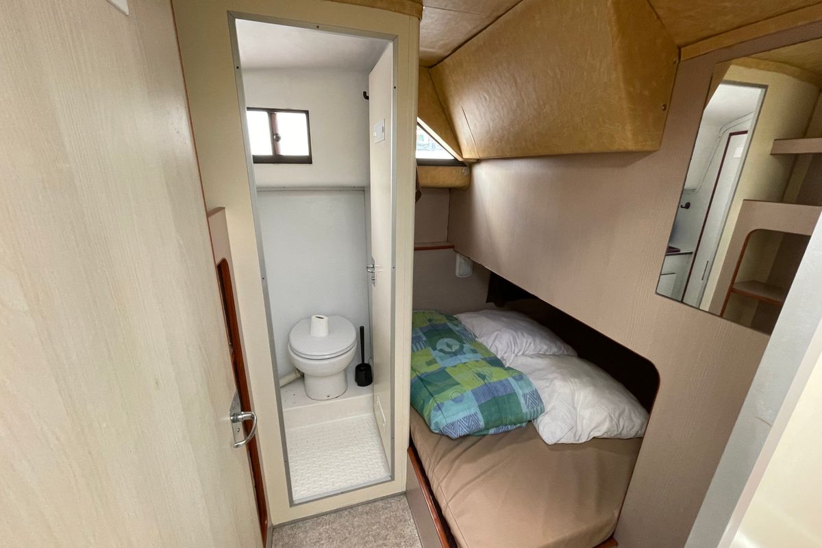 Cabin on Sonate, a Nicols Sedan 1000 motorboat at Grez-Neuville, France