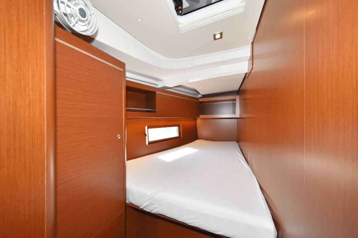 Cabin on Antonela M, a Beneteau Oceanis 46.1 sailboat at Zadar, Croatia