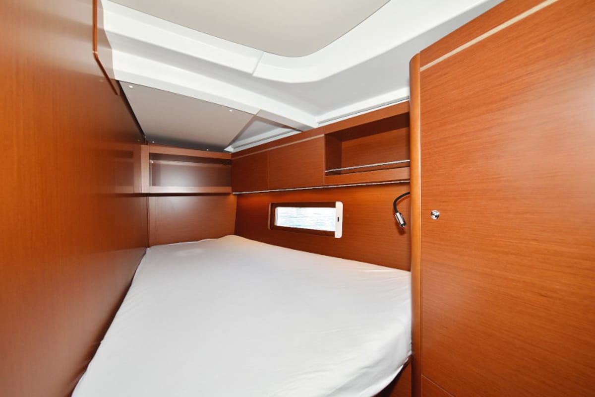 Cabin on Antonela M, a Beneteau Oceanis 46.1 sailboat at Zadar, Croatia