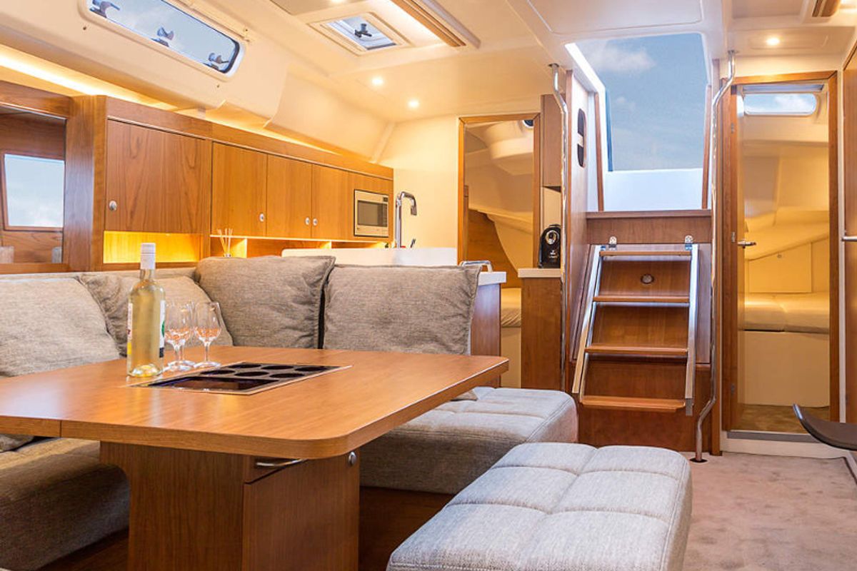Salon of AF-H455, a Hanse Yachts Hanse 455 sailboat at Athens, Greece