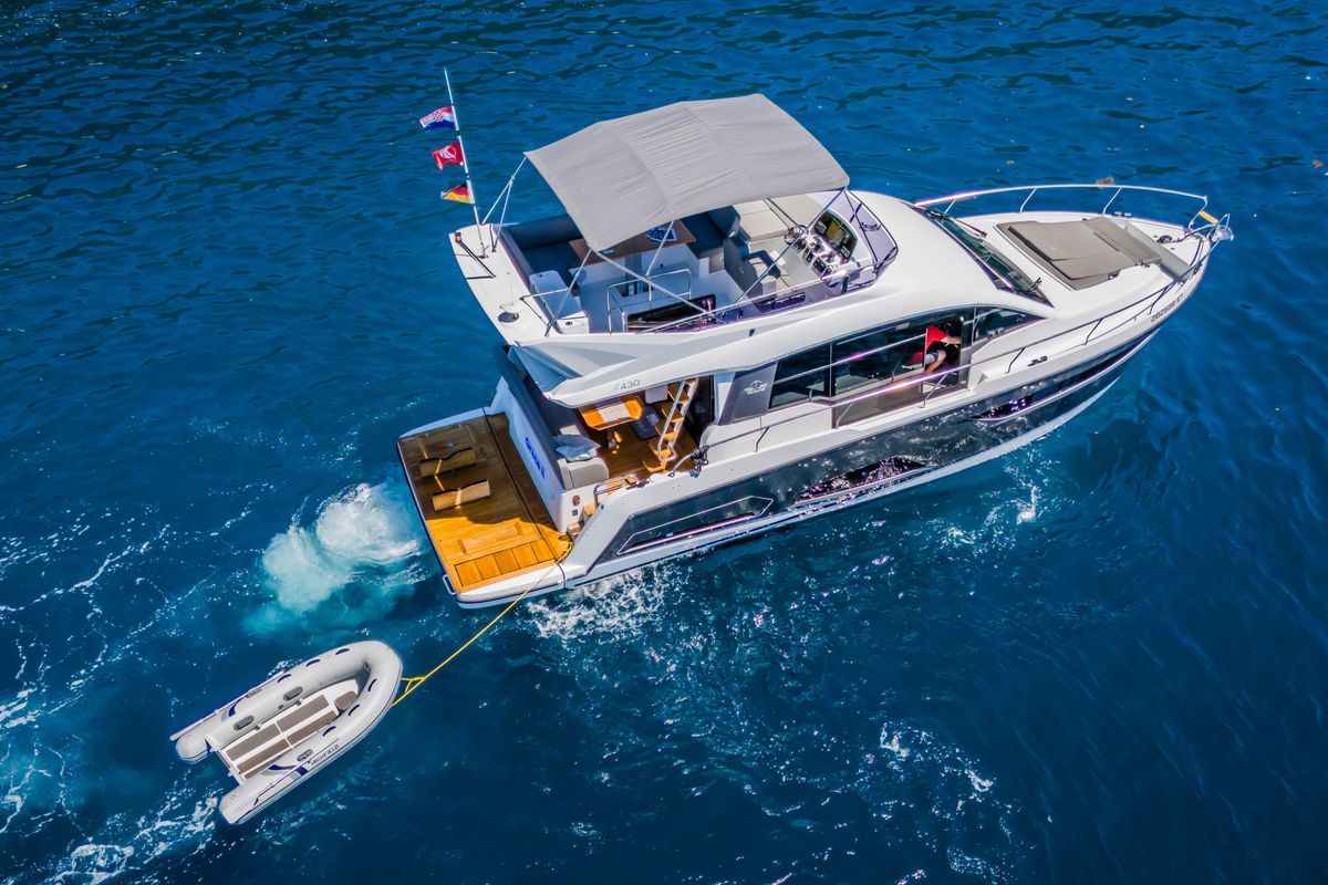 Exterior view of Grace II, a Sealine F430 yacht at Grad Kaštela, Croatia