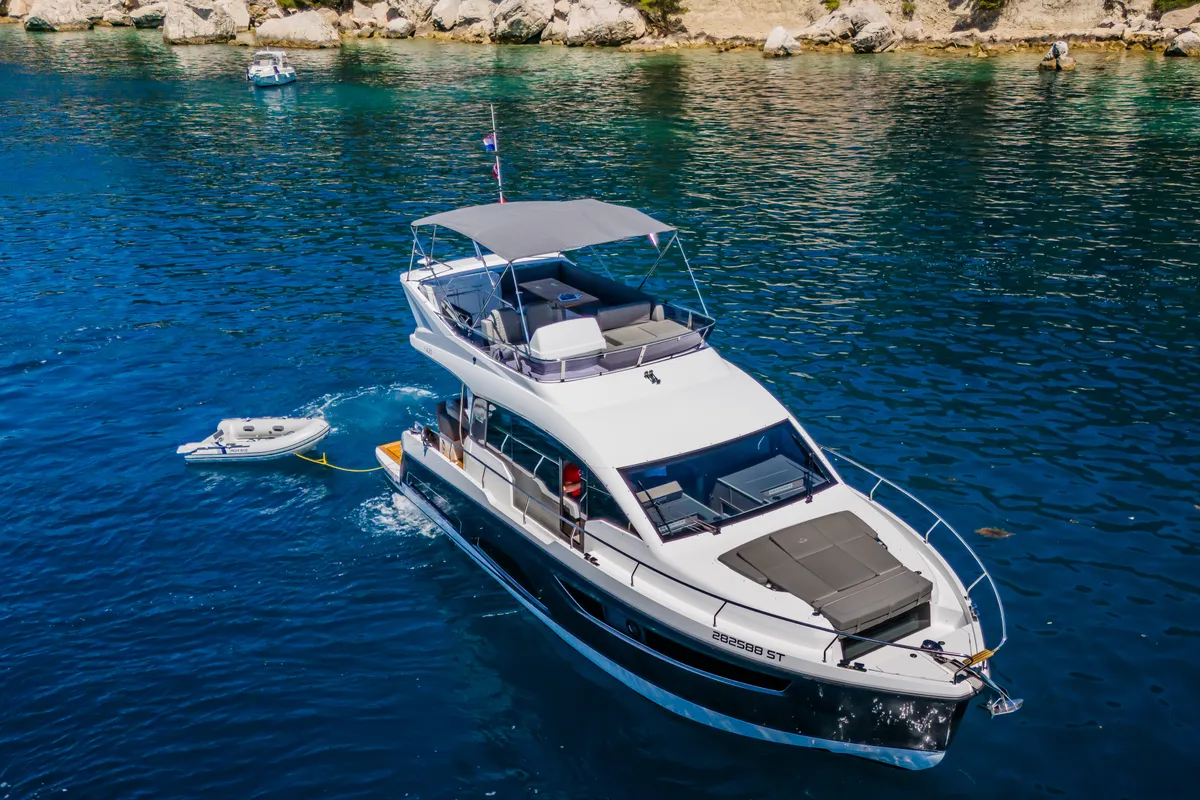 Exterior view of Grace II, a Sealine F430 yacht at Grad Kaštela, Croatia