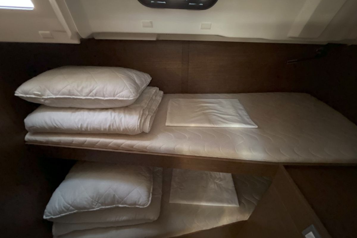Cabin on Bumblebee, a Beneteau Oceanis 46.1 sailboat at Split, Croatia
