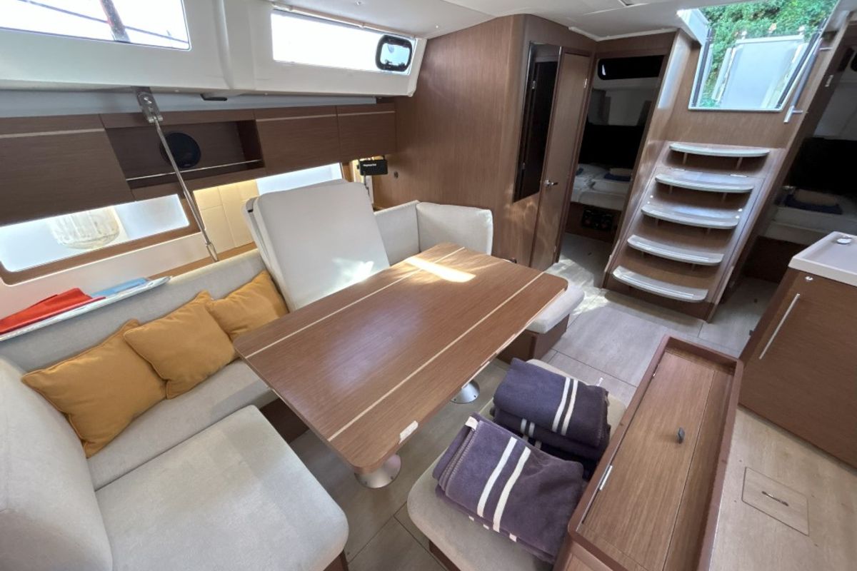 Salon of Bumblebee, a Beneteau Oceanis 46.1 sailboat at Split, Croatia