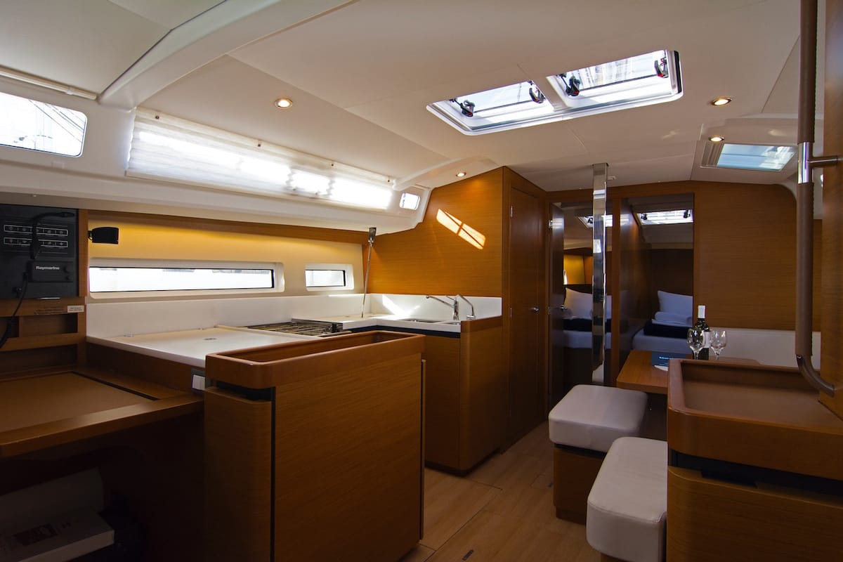 Salon of Tanpopo, a Jeanneau Sun Odyssey 440 sailboat at Split, Croatia