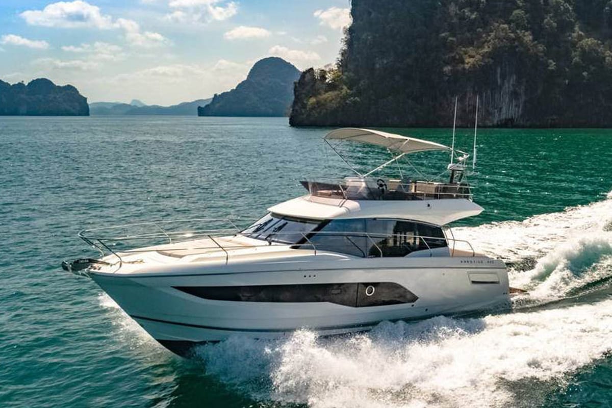Exterior view of Brigadoon, a Jeanneau Prestige 420 Fly yacht at Grad Šibenik, Croatia
