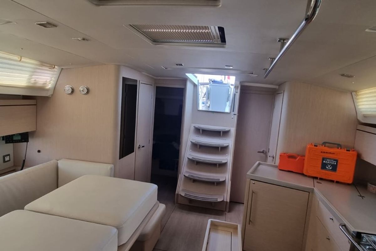 Salon of Sceptrum, a Beneteau Oceanis 46.1 sailboat at Salerno, Italy