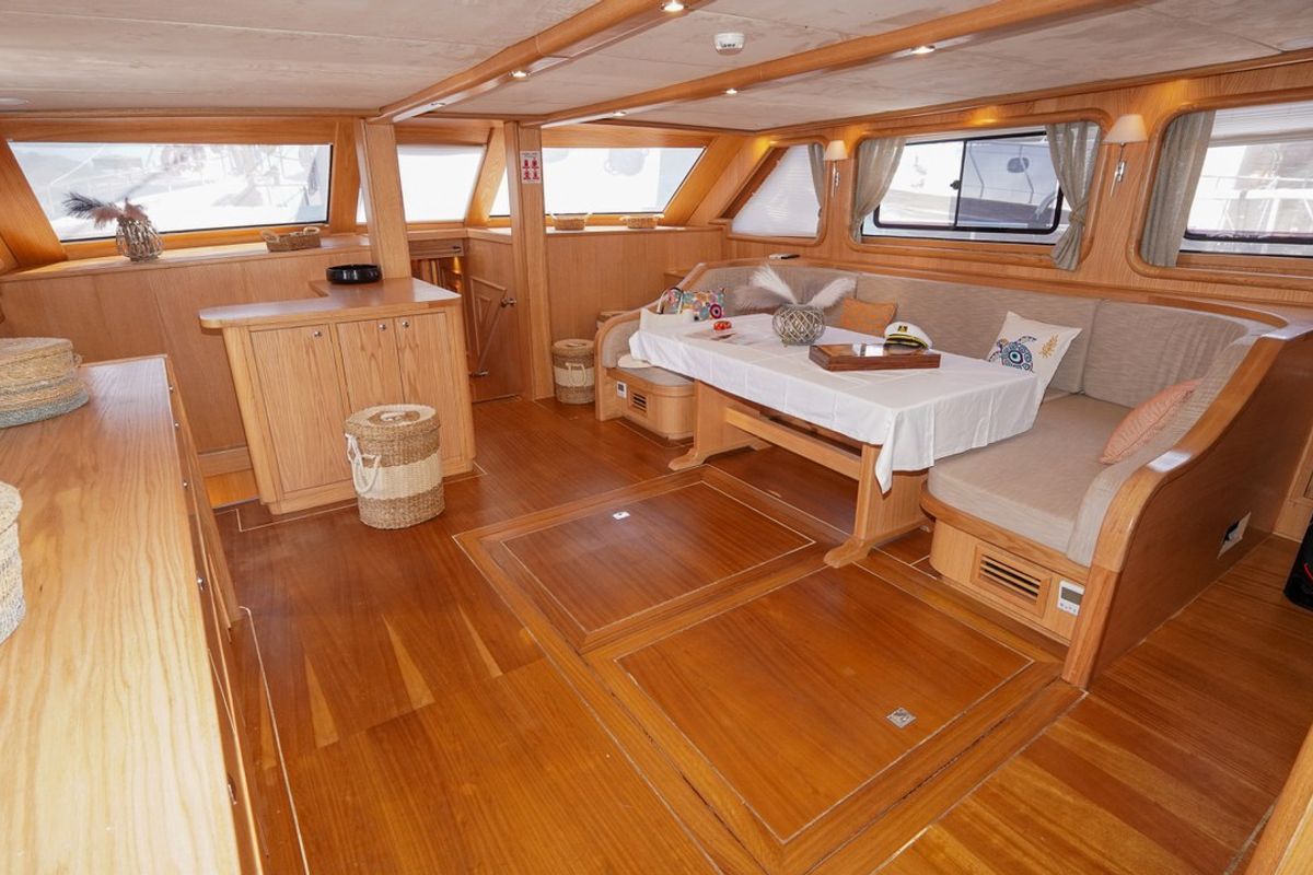 Salon of Perla Del Mar, a Unknown M/S Perla Del Mar yacht at Marmaris, Turkey