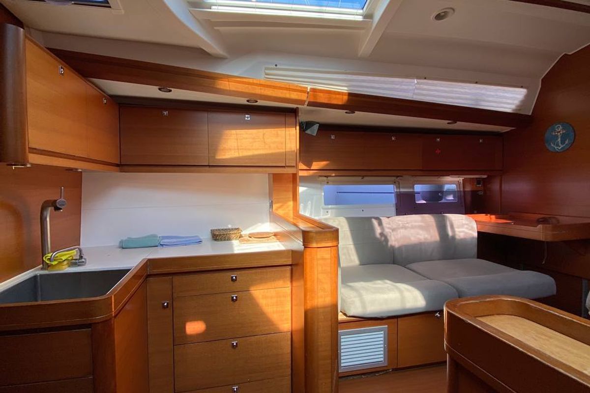 Galley of Maestro S, a Dufour 500 Grand Large sailboat at Fethiye, Turkey