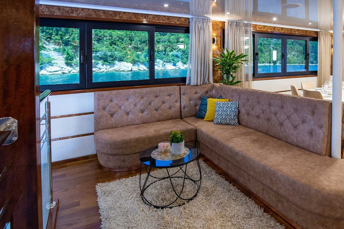 Salon of MS Avantura, a Gulet Motoryacht yacht at Split, Croatia