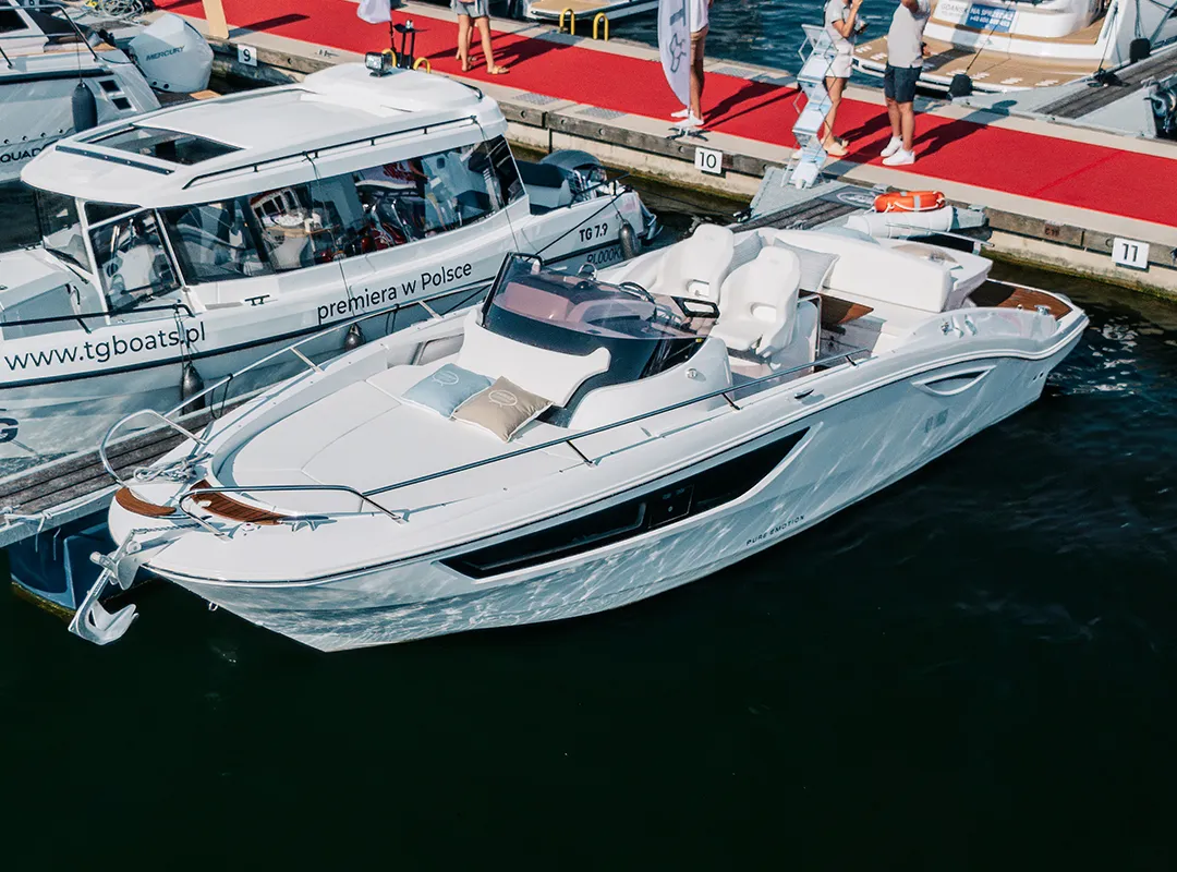 Exterior view of Capricorn, a Sessa Marine Sessa Key Largo 27 motorboat at Općina Sukošan, Croatia
