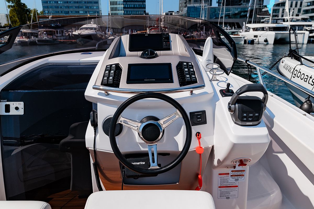 Cockpit of Capricorn, a Sessa Marine Sessa Key Largo 27 motorboat at Općina Sukošan, Croatia