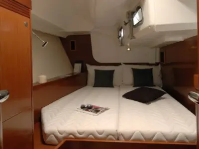 Cabin on Flying Colours, a Beneteau Oceanis 50 Family sailboat at Općina Sukošan, Croatia