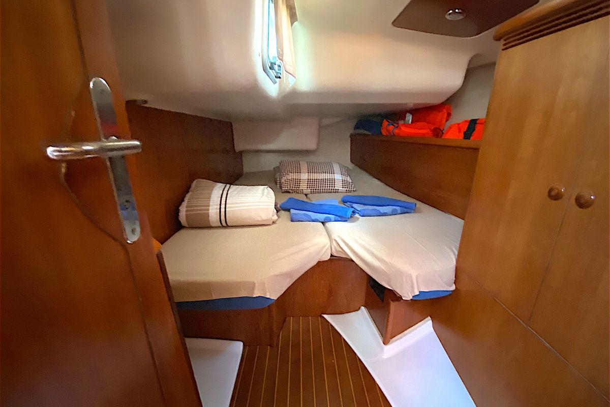 Cabin on Saida, a Jeanneau Sun Odyssey 43  sailboat at Fethiye, Turkey