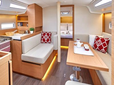 Salon of JIMMY, a Jeanneau Sun Odyssey 410 sailboat at La Favière, France