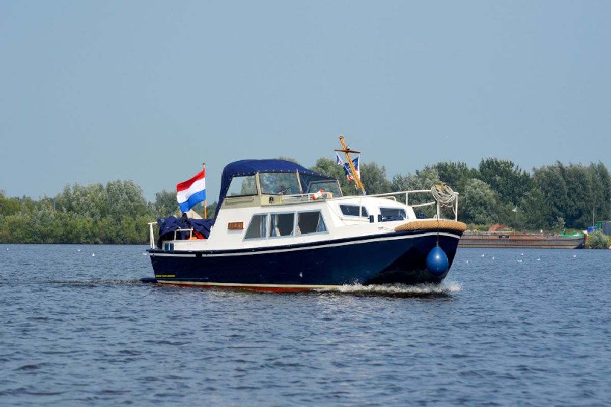 Exterior view of Woelwater, a De Drait Doerak 850 OK motorboat at Drachten, Netherlands