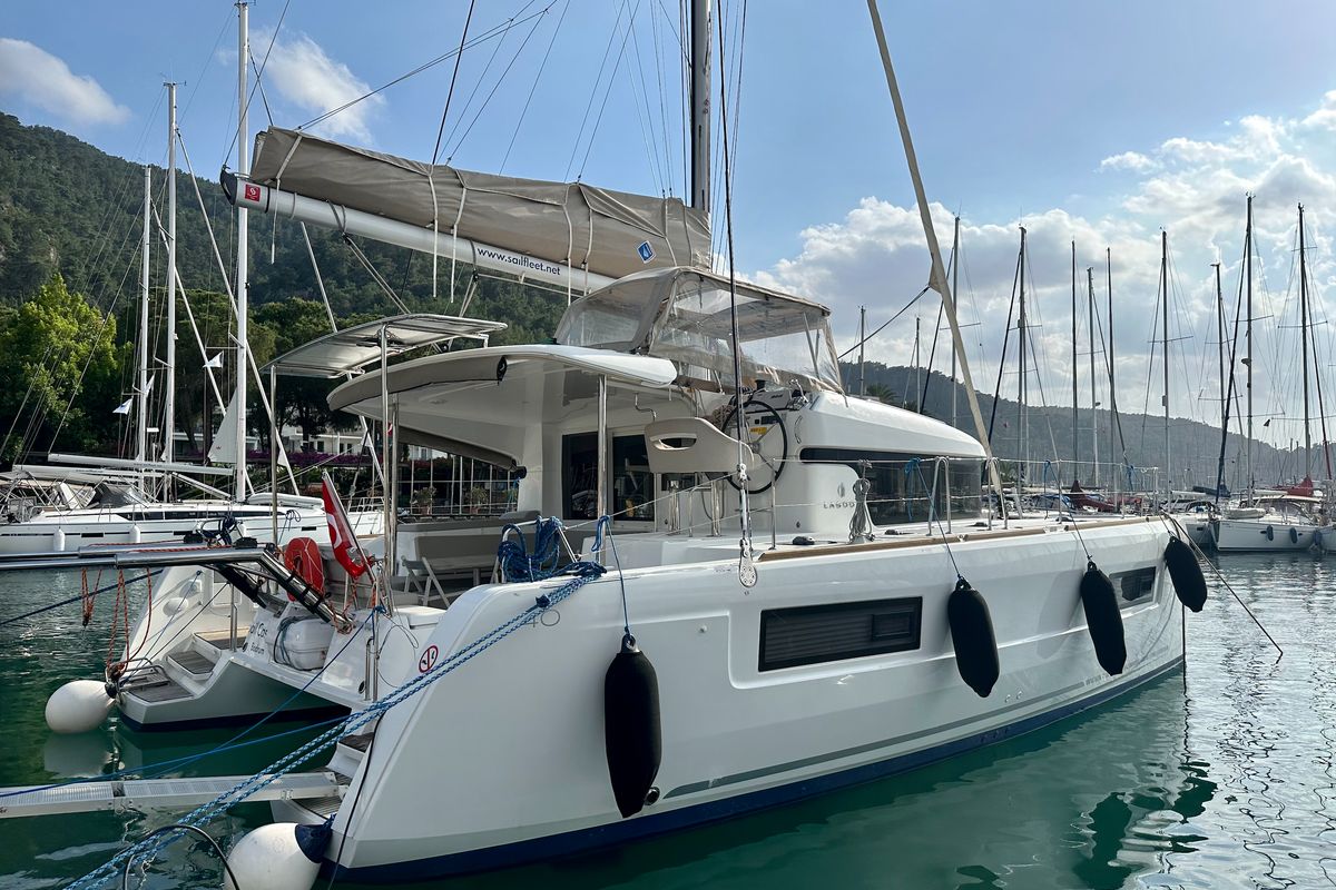 Exterior view of Sail Castor, a Lagoon 40 catamaran at Fethiye, Turkey