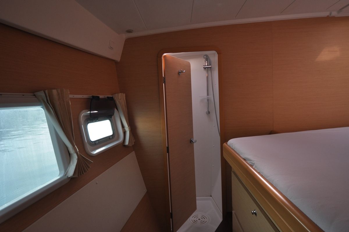 Cabin on Paluko, a Lagoon 421 catamaran at Bodrum, Turkey